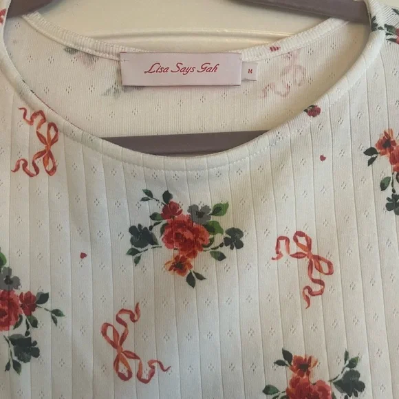 Lisa Says Gah Alex Pointelle Bouquet Tee - Picture 5 of 8